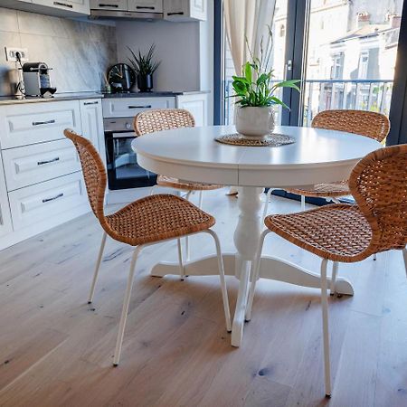 The Corner Luxe Apartment Bukarest Exterior foto